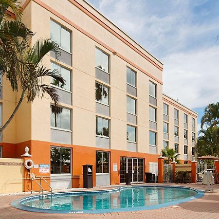 Best Western Fort Myers Inn And Suites Facilități foto